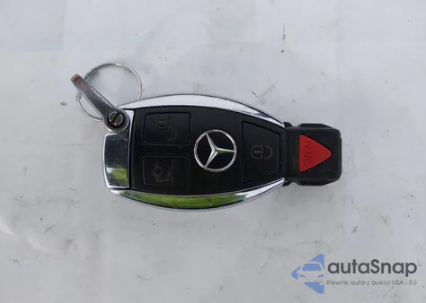 2013 Mercedes-Benz C 300 Sport 4Matic из США, поврежденный, VIN WDDGF8AB9DR258312